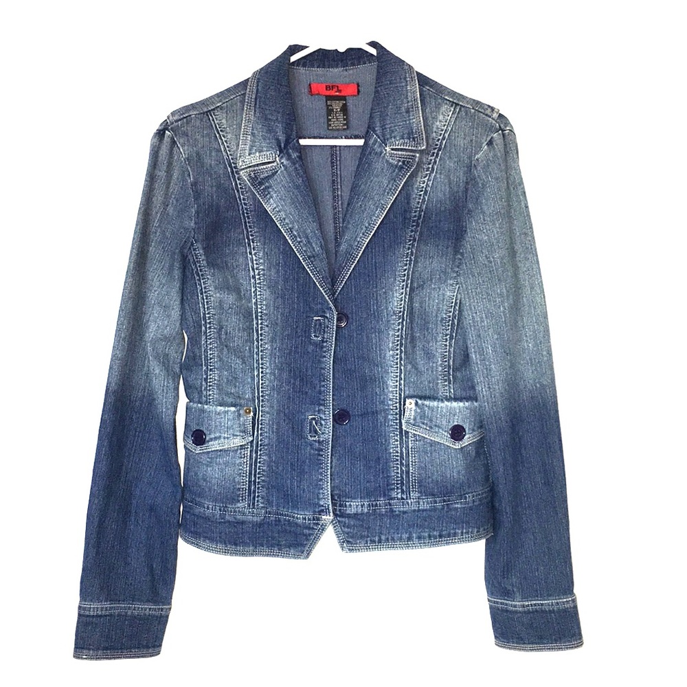 Long sleeved denim jean jacket